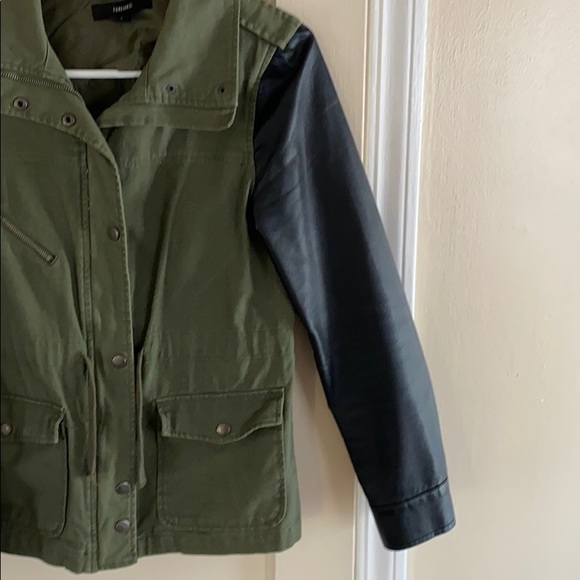 F21 utility jacket - Picture 4 of 5